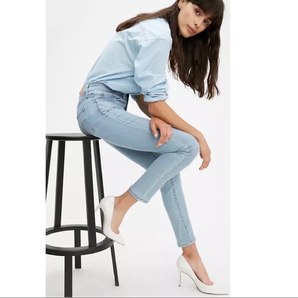 Levi's Light Blue 311